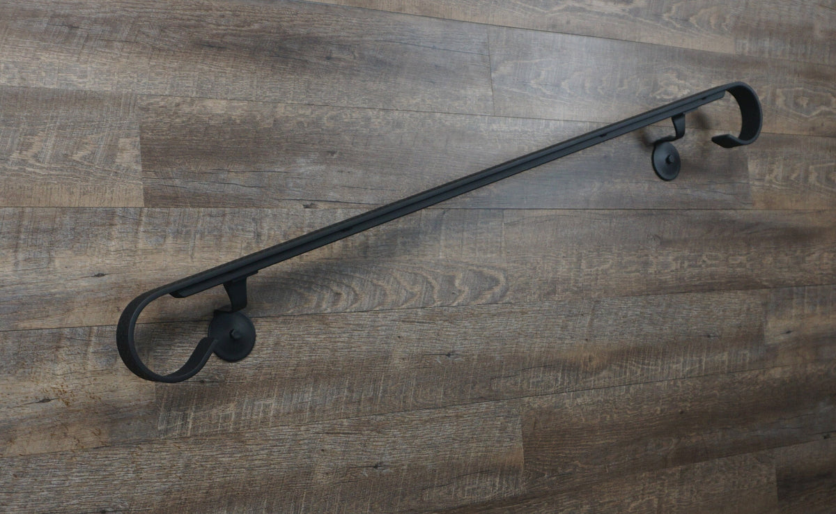 Hammered Bar Hand Forged Modern Wrought Iron handrail, End Wall Mount ...