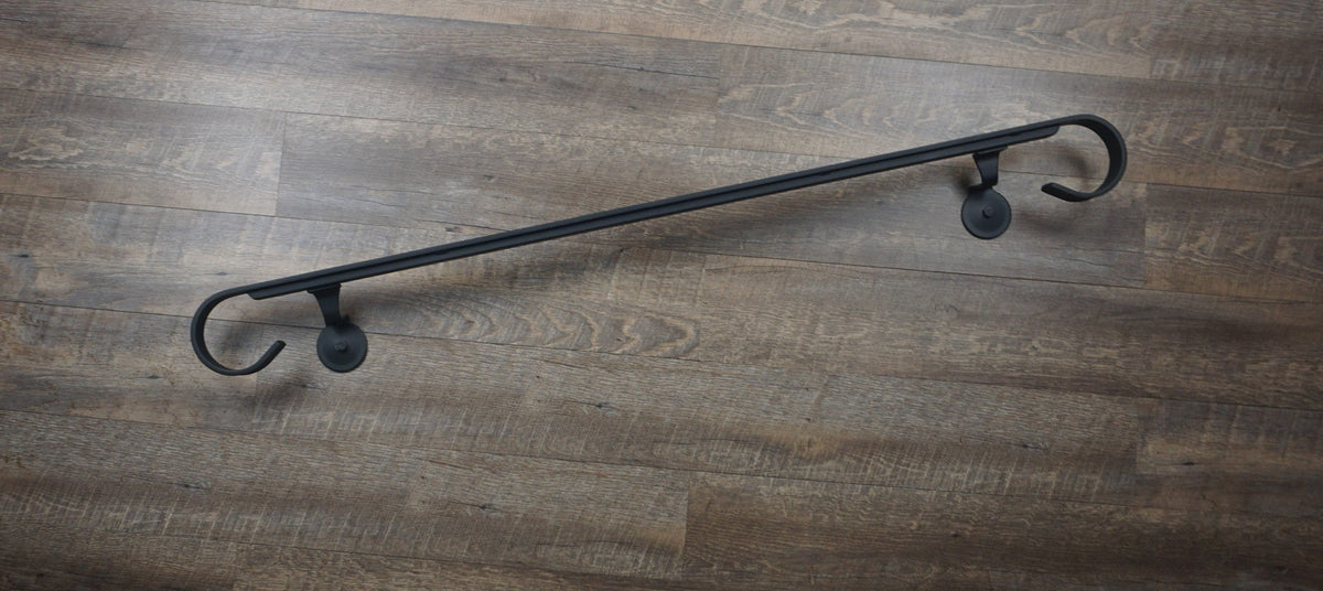 Hammered Bar Hand Forged Modern Wrought Iron handrail, End Wall Mount ...